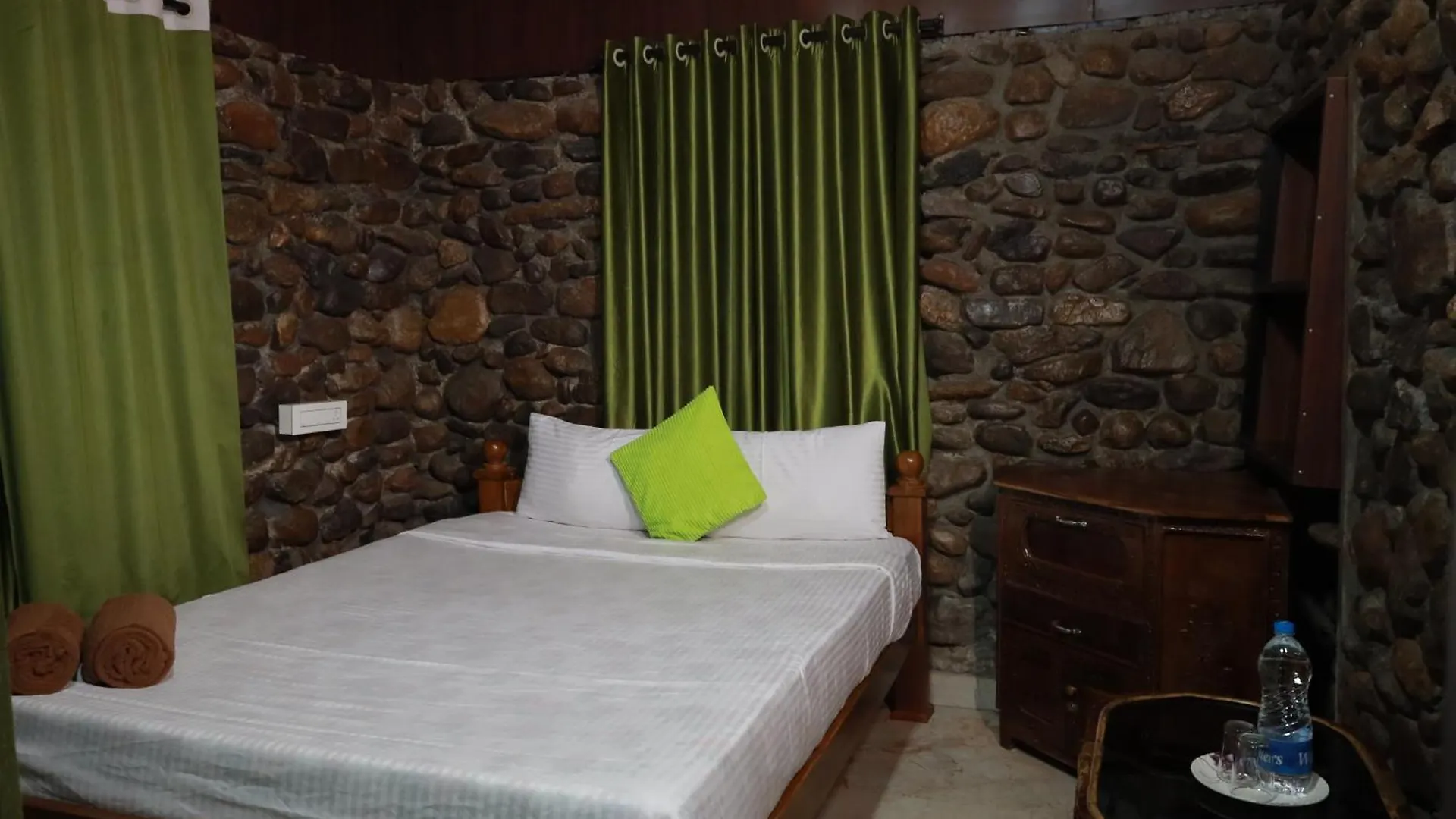 Holistic Stay Eco-Resort & Ayurvedic Retreat Paithalmala
