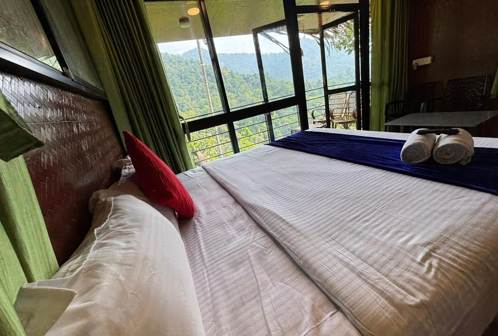 Hotel Holistic Stay Eco-Resort & Ayurvedic Retreat Paithalmala India
